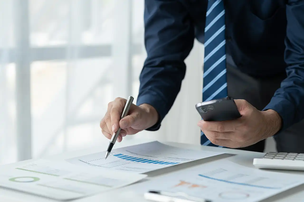 Analyst reviewing utility spend reports and billing trends